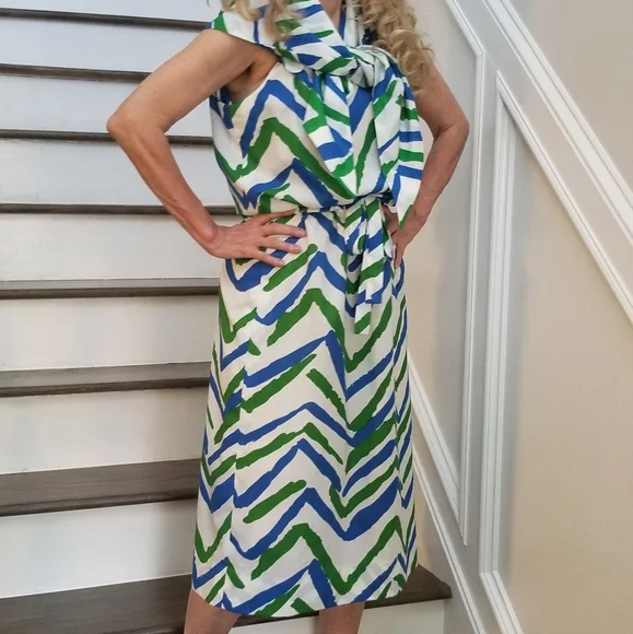 VINTAGE Doncaster Sun Dress with Wrap or Head Scarf, Size 12, $48 - Picture 11 of 14
